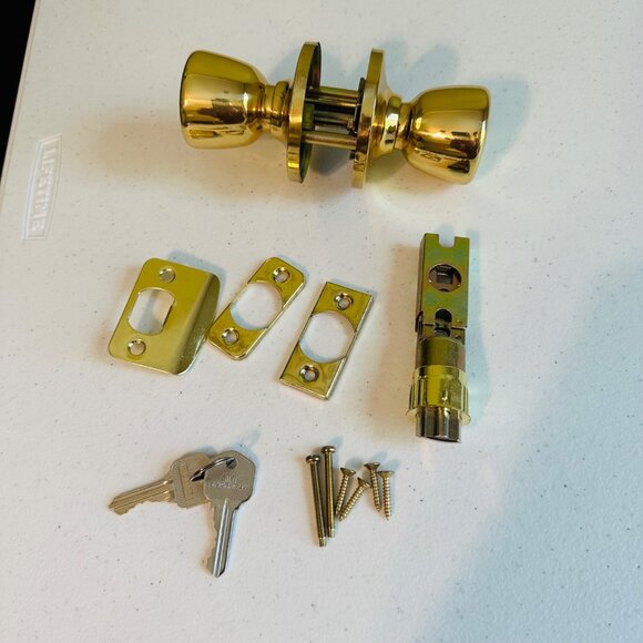 Design House Terrace Lockset Polished Brass Finish Keyed Entry Door Knob - Picture 6 of 10